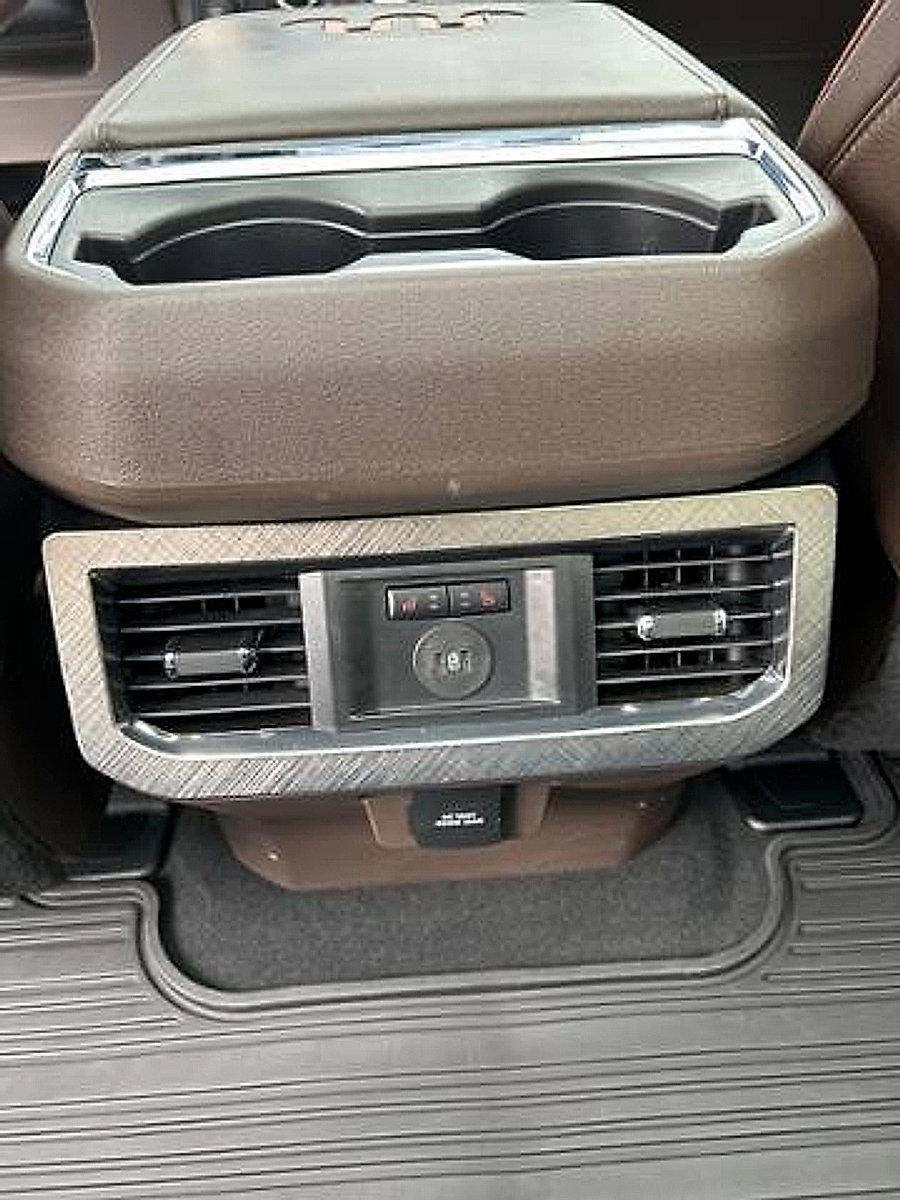 New 2025 Ford F250 King Ranch w/ Chrome Package image 34