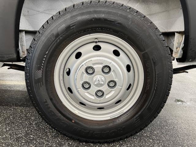 Used 2023 RAM ProMaster 2500 w/ Convenience Group FWD image 37