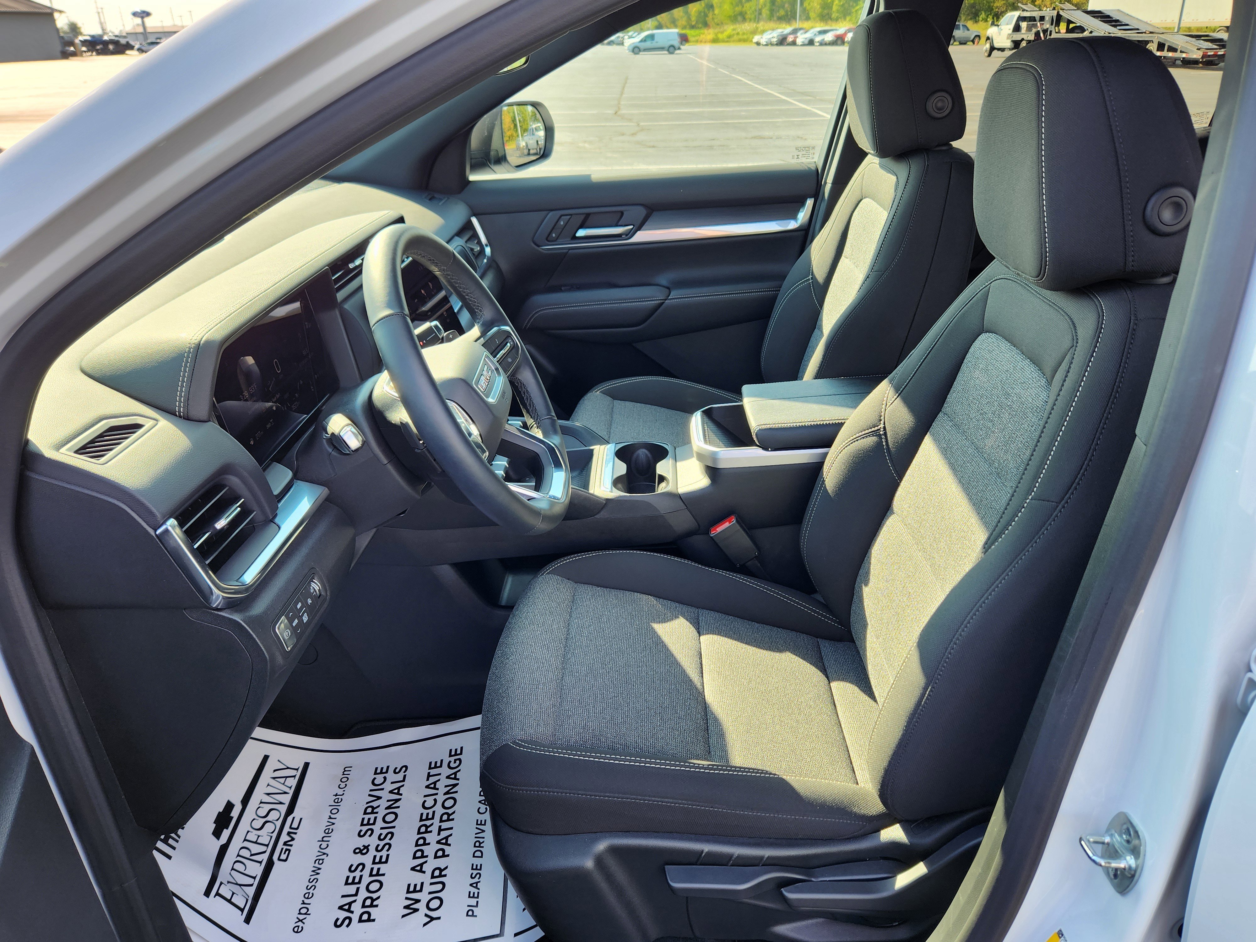 New 2025 GMC Terrain Elevation image 8