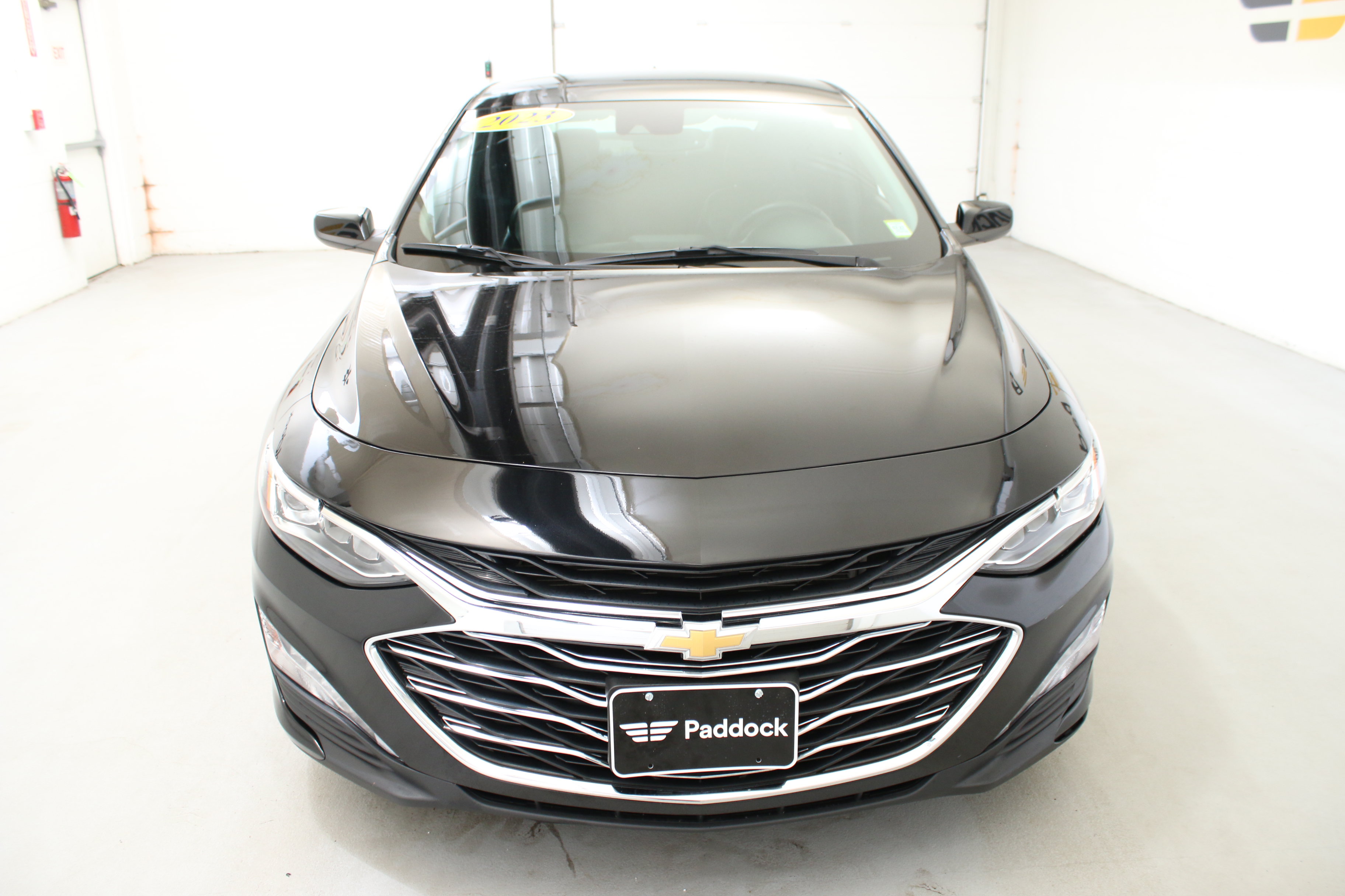 Used 2023 Chevrolet Malibu LT w/ LPO, Floor Liner Package FWD image 3