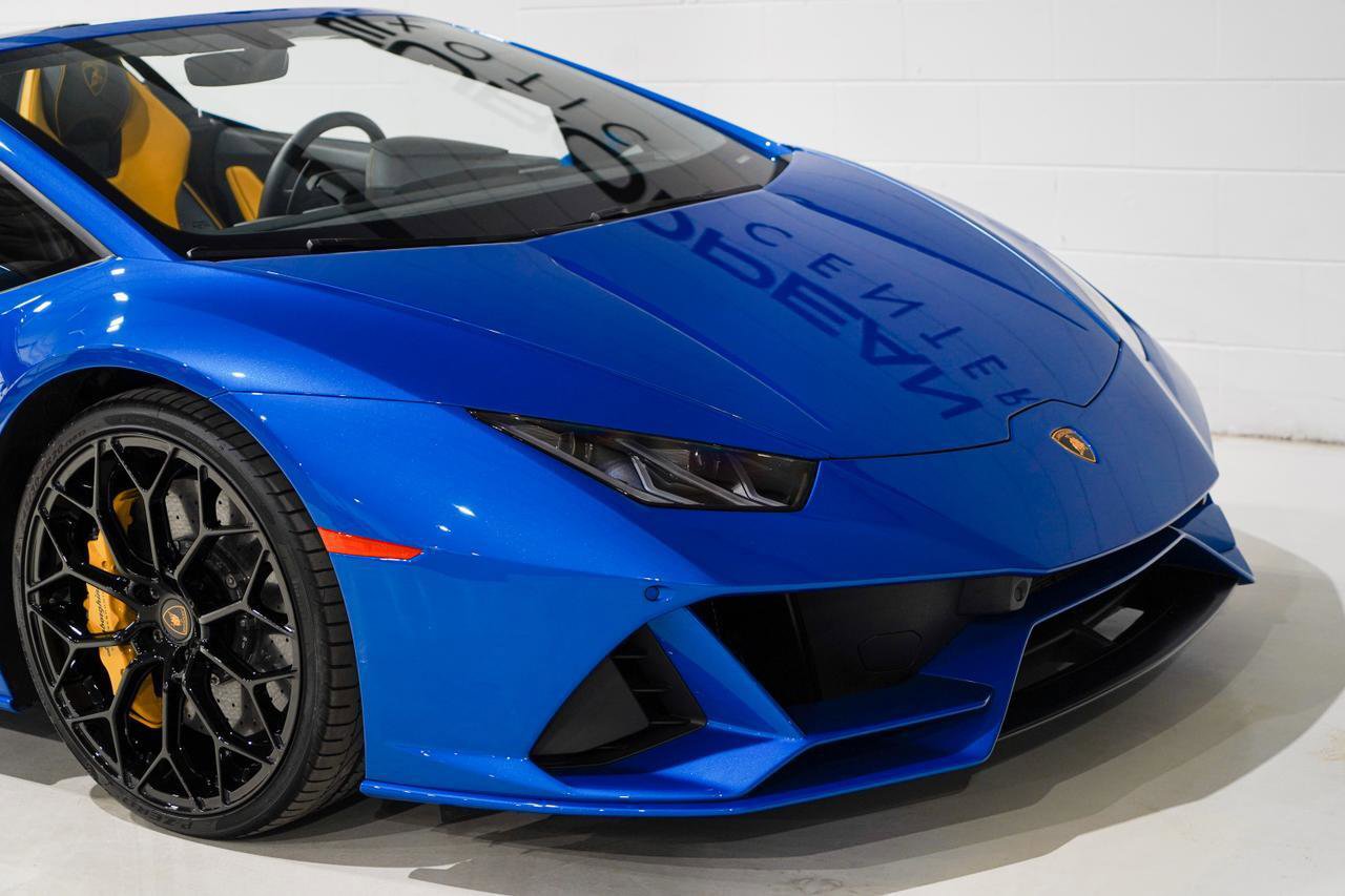 Used 2023 Lamborghini Huracan EVO image 23