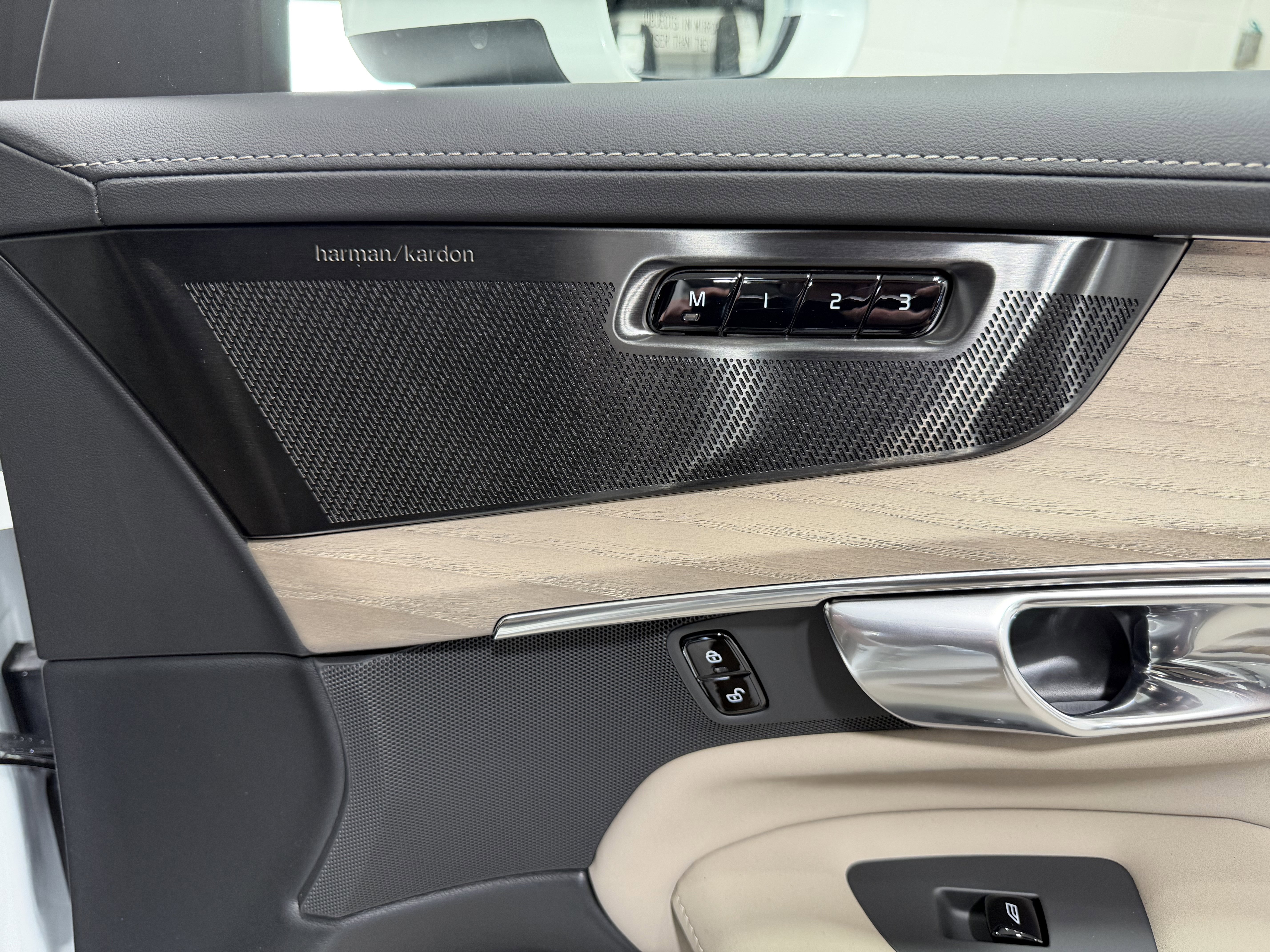 New 2026 Volvo XC90 B6 Ultra AWD/4WD image 21