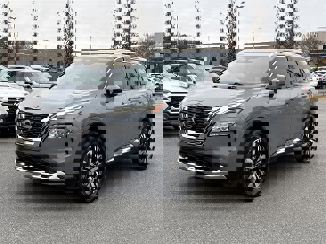 Used 2023 Nissan Rogue Platinum w/ Platinum Premium Package image 7