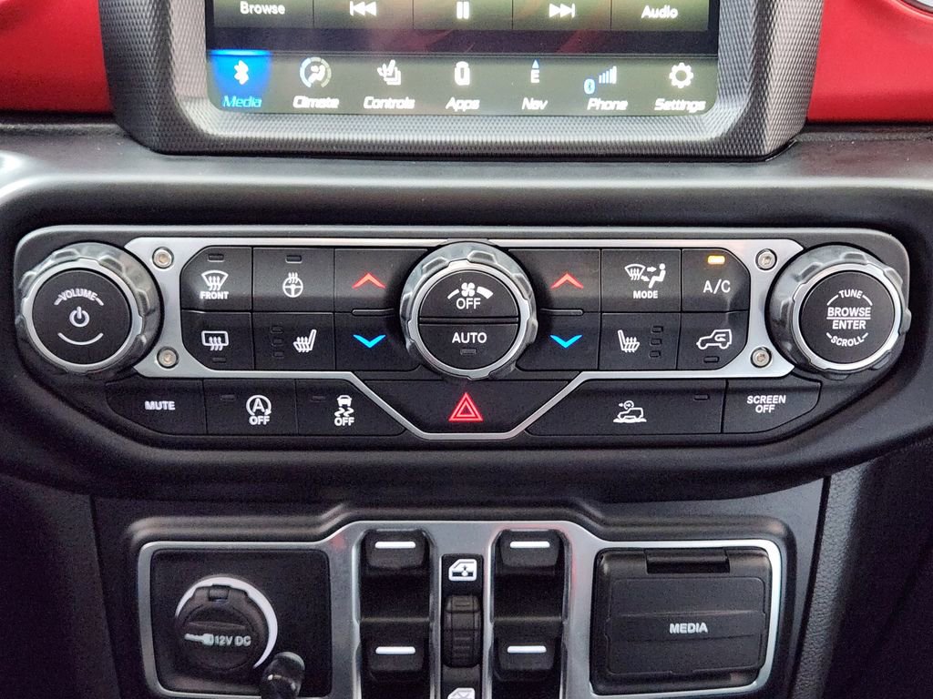 Used 2022 Jeep Gladiator Rubicon w/ LED Lighting Group AWD/4WD image 19