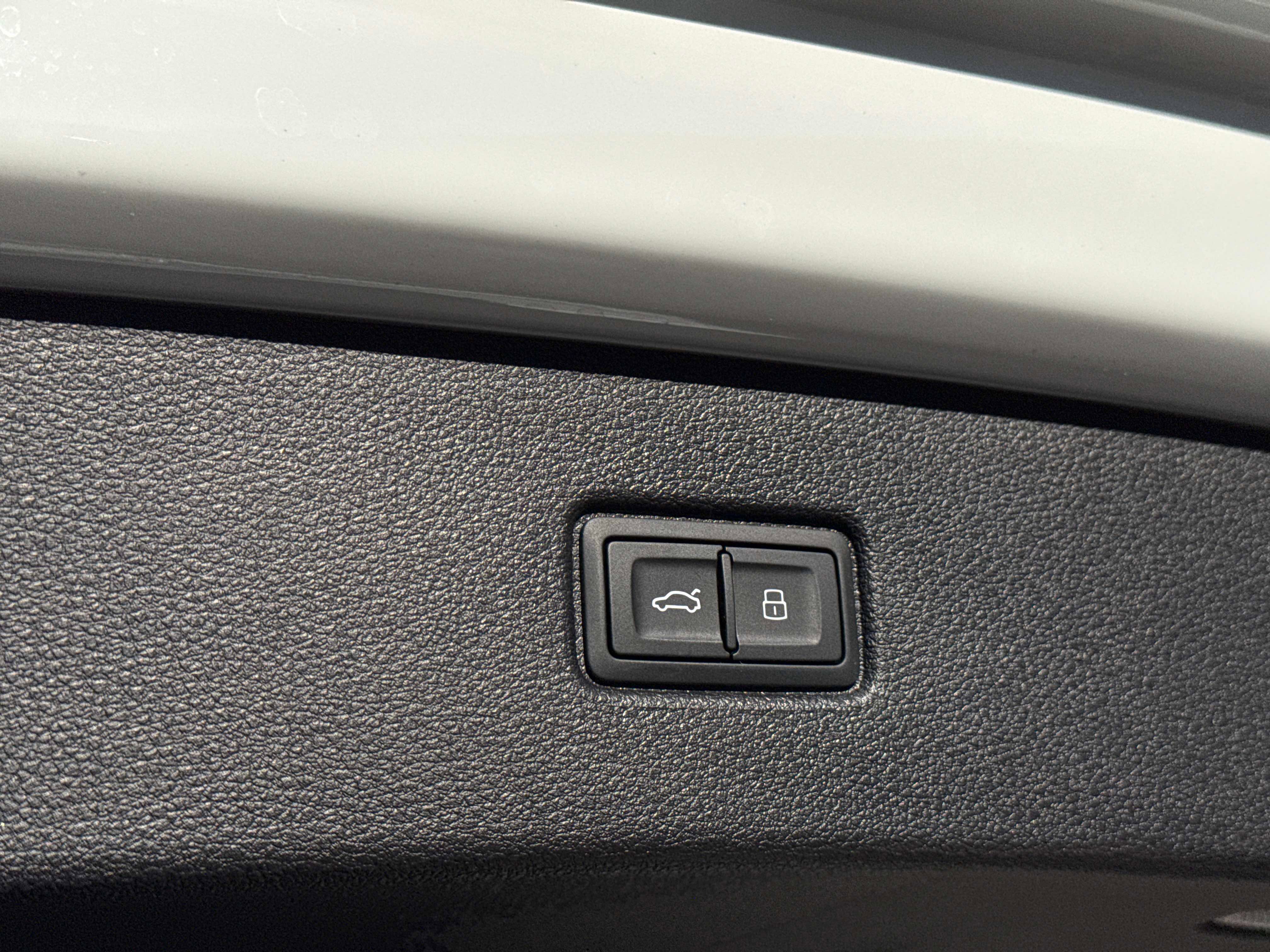 Used 2025 Audi Q7 3.0T Premium Plus image 12