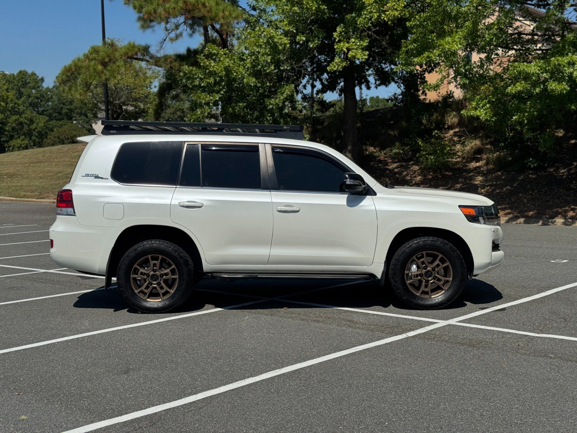 Used 2020 Toyota Land Cruiser Heritage Edition AWD/4WD image 14