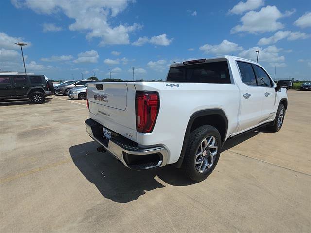 Used 2022 GMC Sierra 1500 SLT AWD/4WD image 9