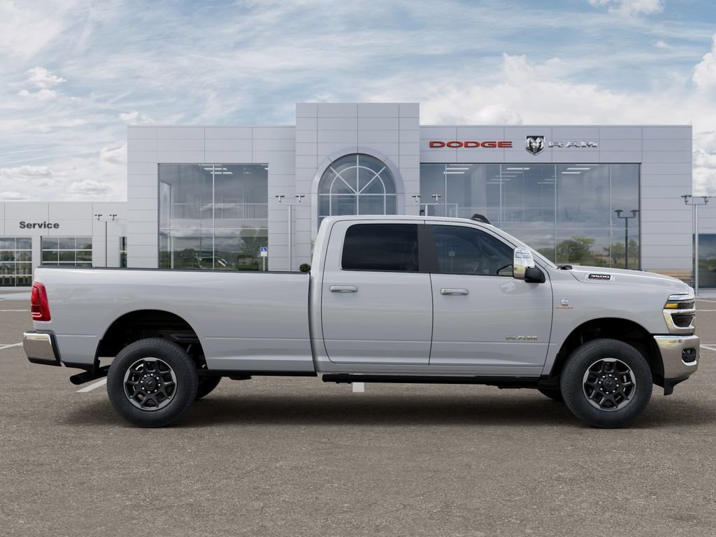 New 2025 RAM 3500 Laramie AWD/4WD image 22