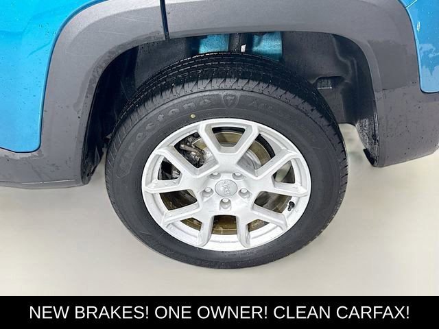 Used 2021 Jeep Renegade Latitude w/ Sun & Sound Group image 30
