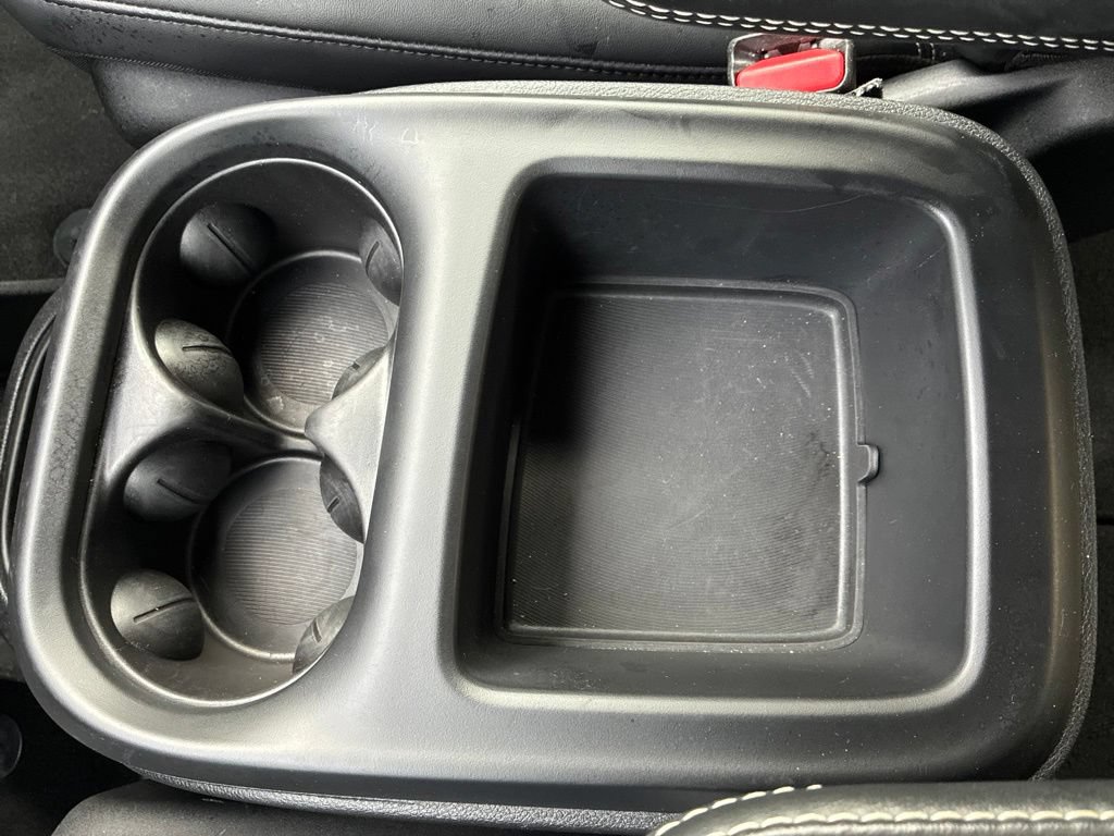 Used 2025 Chrysler Pacifica Select FWD image 33