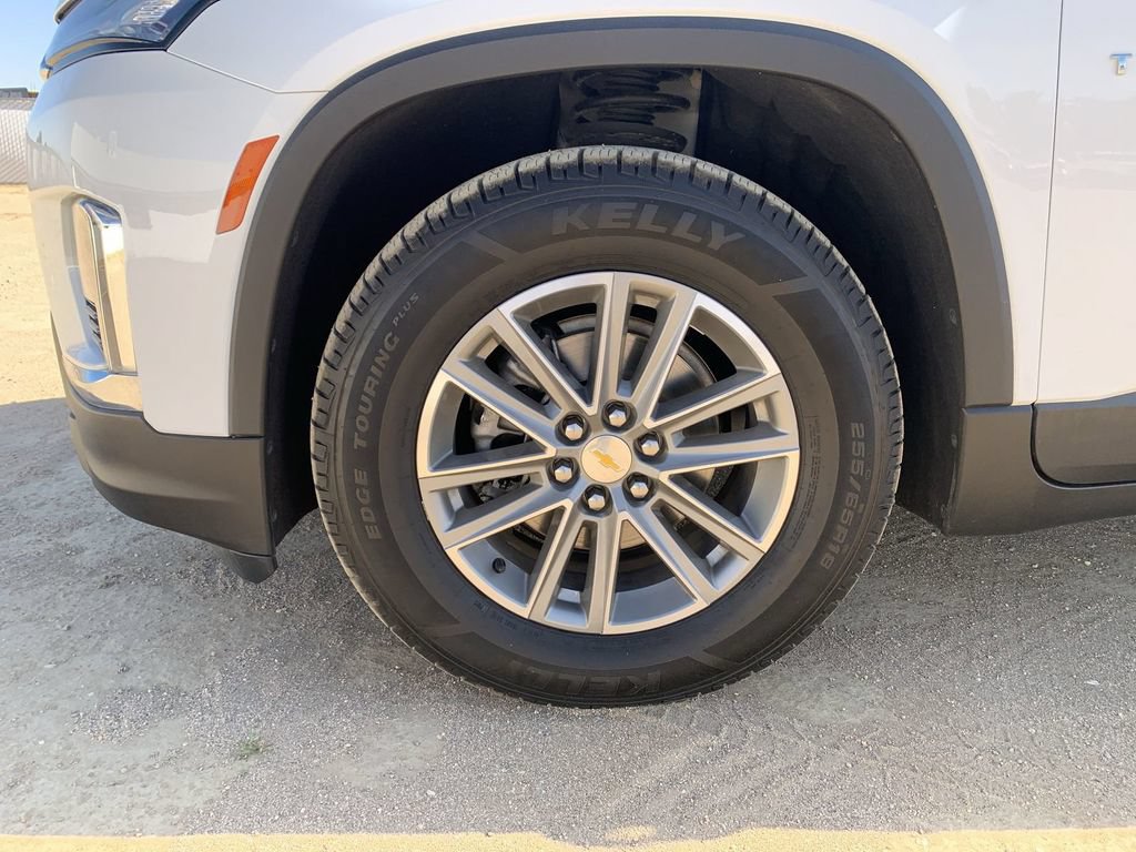 Certified 2023 Chevrolet Traverse LT FWD image 32