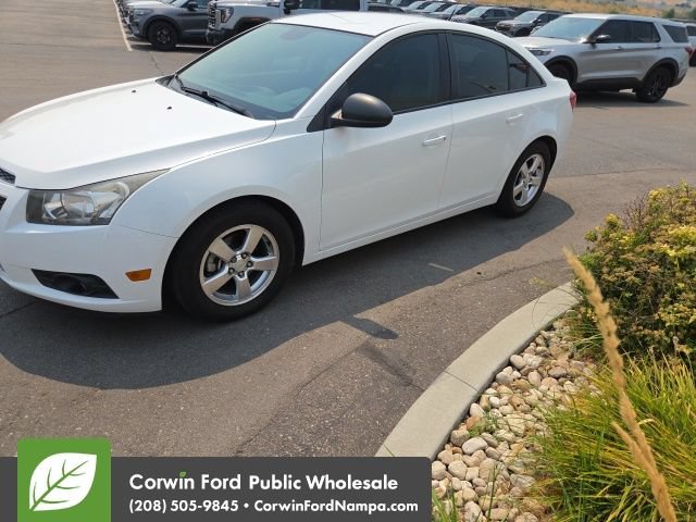 Used 2014 Chevrolet Cruze LS FWD image 11