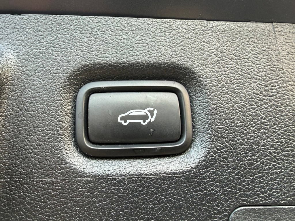 Used 2023 Hyundai Santa Fe Limited AWD/4WD image 39
