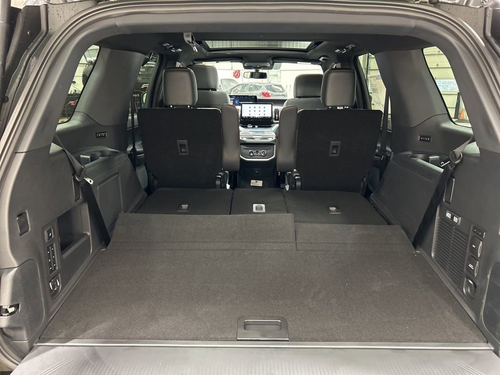New 2025 Ford Expedition Tremor image 33