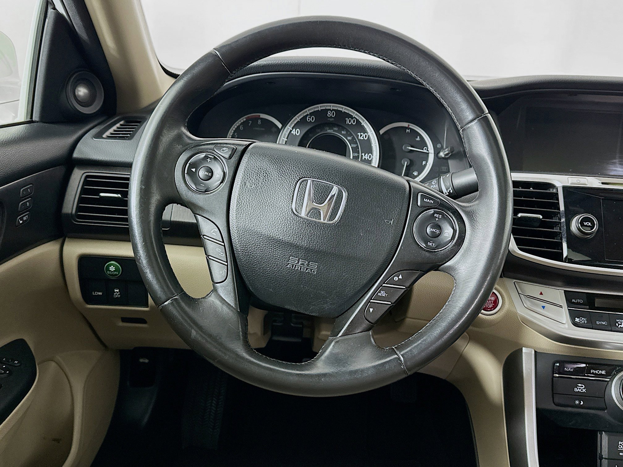Used 2015 Honda Accord Touring image 17
