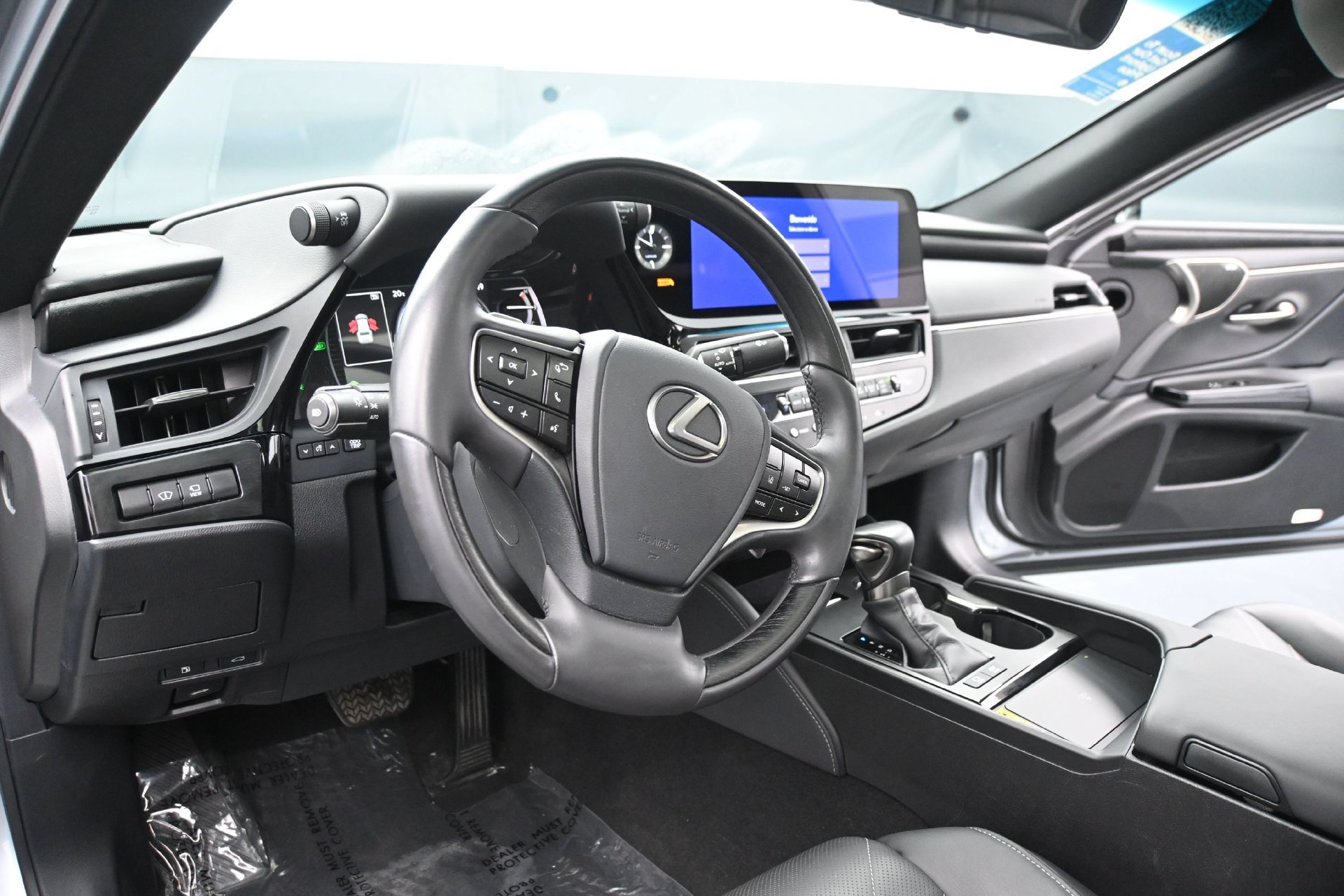 Used 2025 Lexus ES 300h FWD image 21