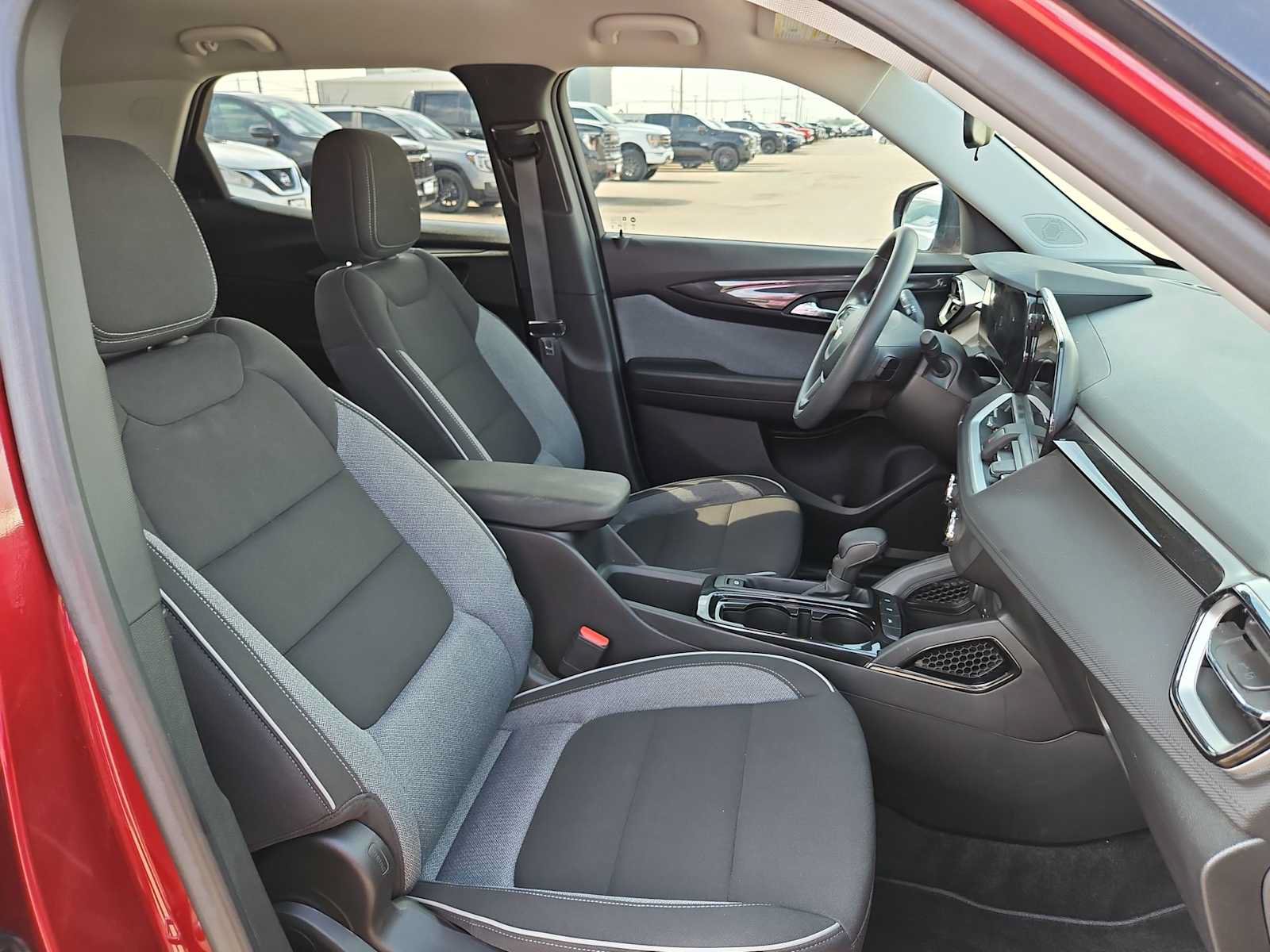 Used 2024 Chevrolet TrailBlazer LS w/ LS Convenience Package FWD image 18