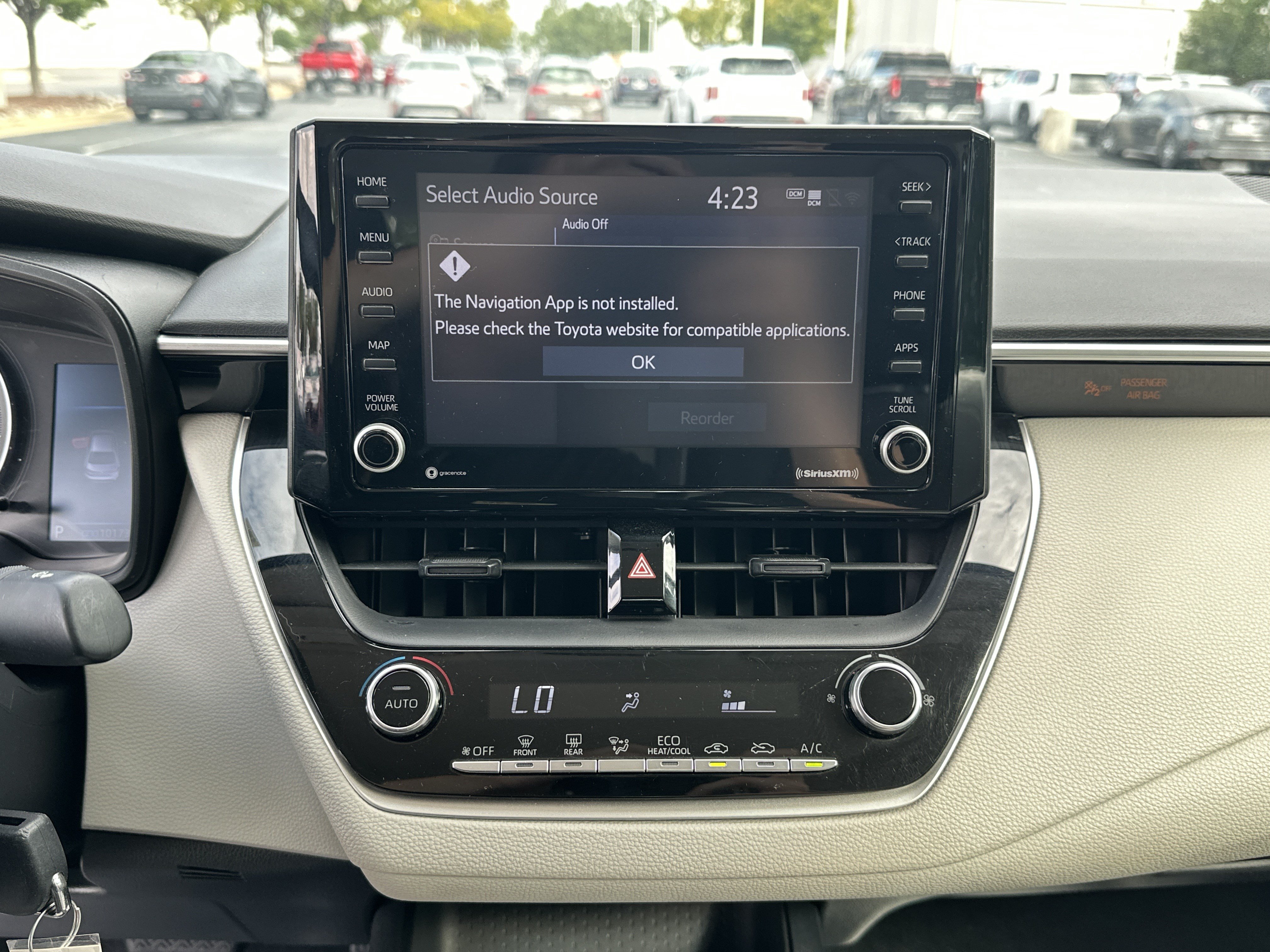 Used 2022 Toyota Corolla LE FWD image 24