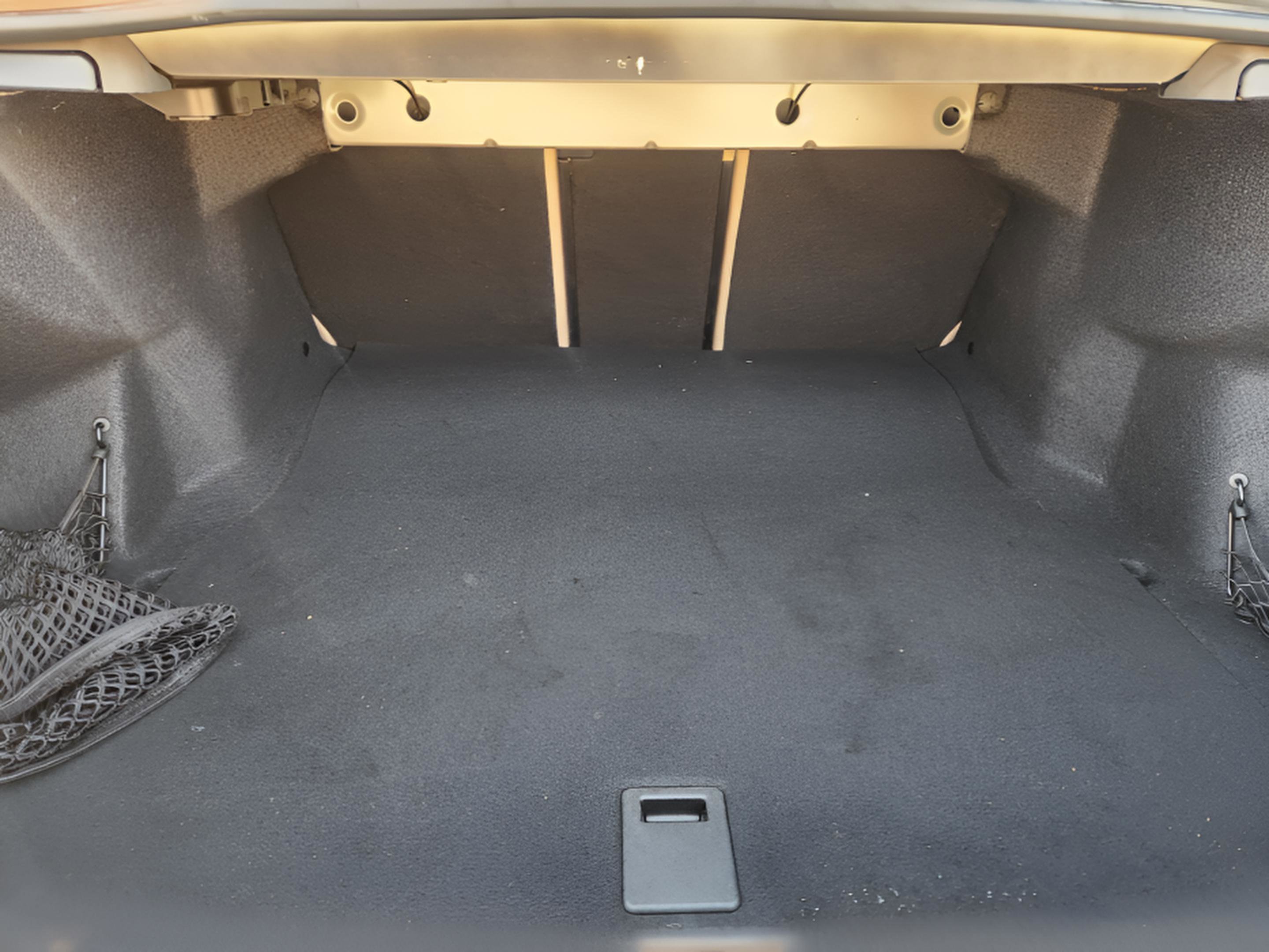 Used 2015 Mercedes-Benz C 300 C 300 image 32