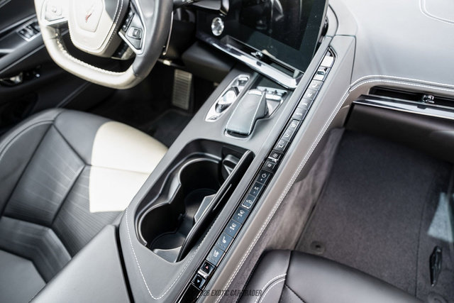 Used 2024 Chevrolet Corvette Stingray Premium Cpe w/ Z51 Performance Package RWD image 73