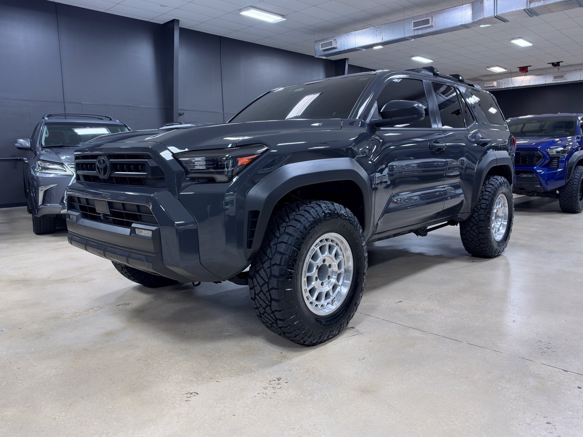 Used 2026 Toyota 4Runner SR5 AWD/4WD image 10