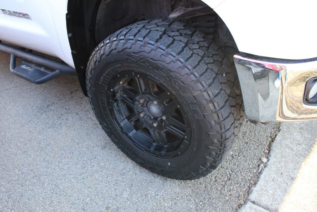 Used 2017 Toyota Tundra SR5 image 27