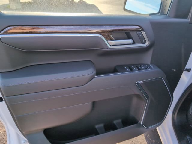 New 2026 GMC Sierra 1500 Elevation image 16