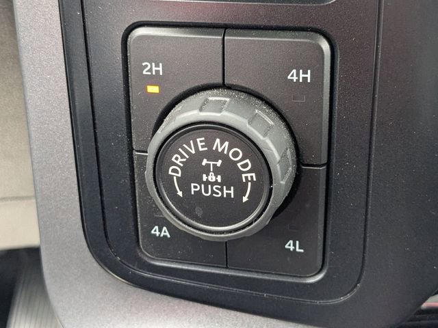 Used 2023 Ford F150 Lariat w/ Equipment Group 502A High image 32