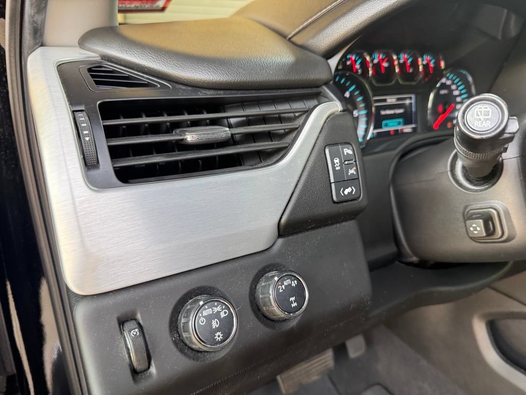 Used 2020 GMC Yukon XL SLT w/ Open Road Package AWD/4WD image 14