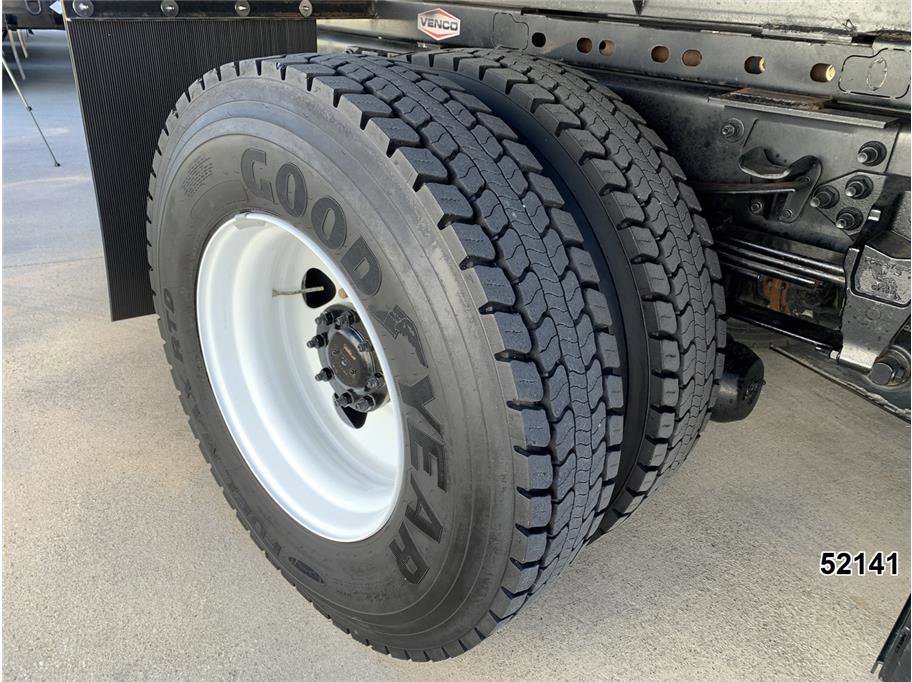 Used 2022 Ford F750 2WD Regular Cab Super Duty image 22