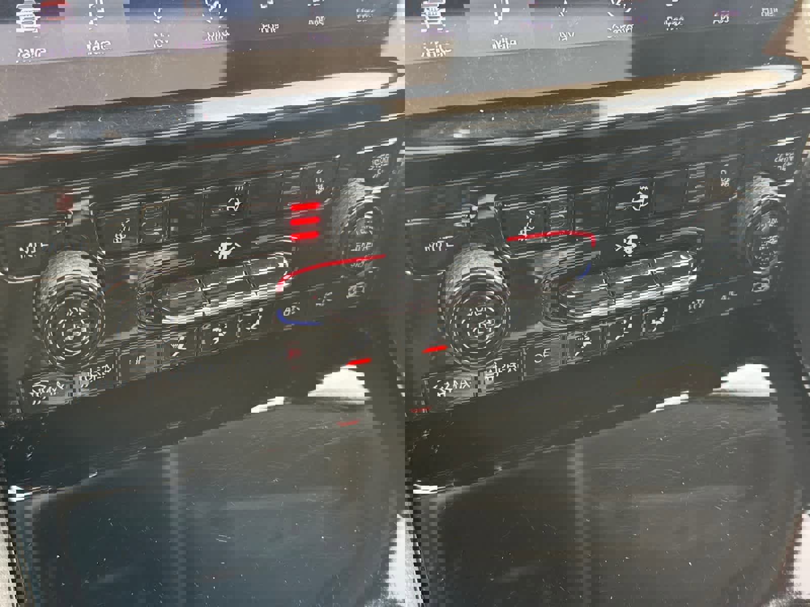 Used 2021 Jeep Grand Cherokee L Limited image 23