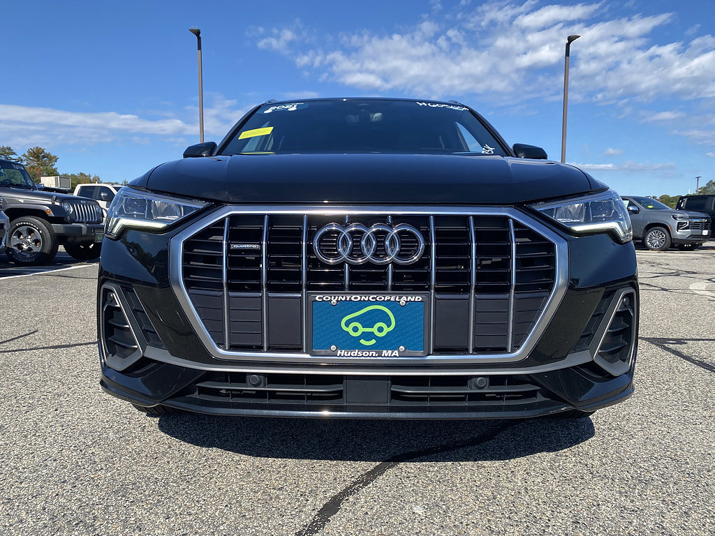 Used 2021 Audi Q3 2.0T Premium Plus w/ Premium Plus Package AWD/4WD image 2
