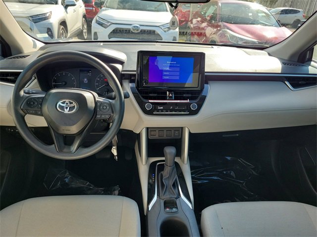 Used 2025 Toyota Corolla Cross L image 9