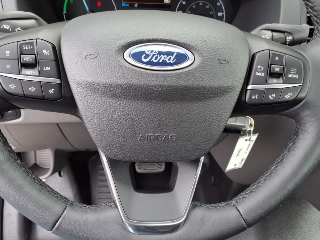New 2023 Ford E-Transit image 16