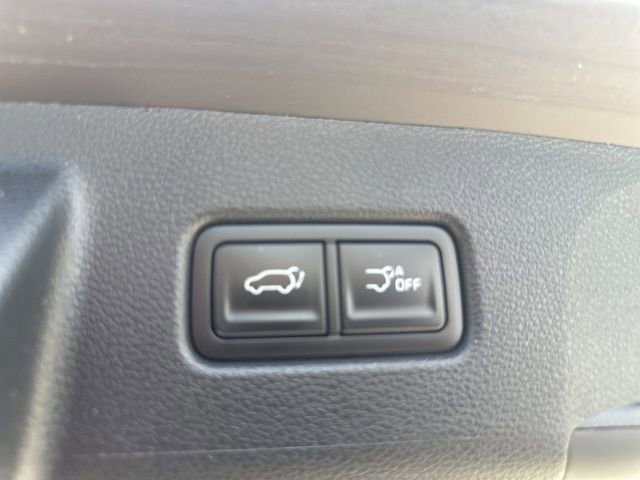 Used 2025 Kia Telluride EX w/ EX Captain's Chair Package FWD image 40