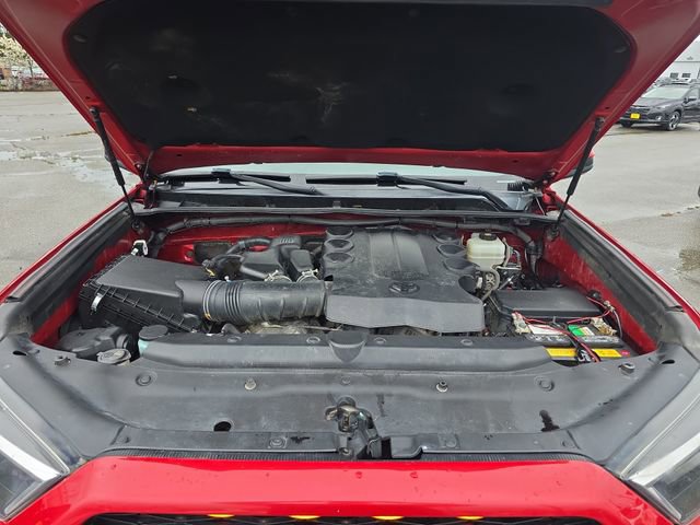 Used 2018 Toyota 4Runner SR5 image 29