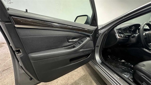 Used 2015 BMW 528i Sedan image 23