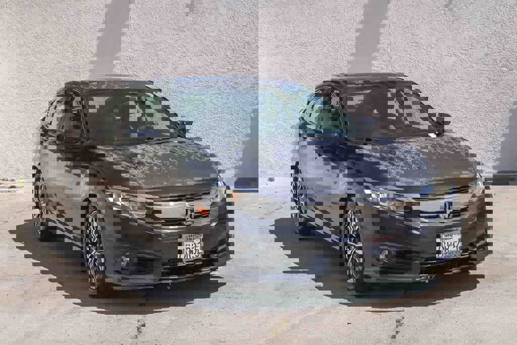 Used 2017 Honda Civic EX-T image 3