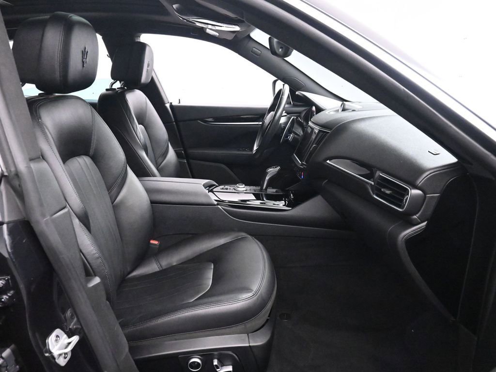 Used 2023 Maserati Levante Modena AWD/4WD image 25