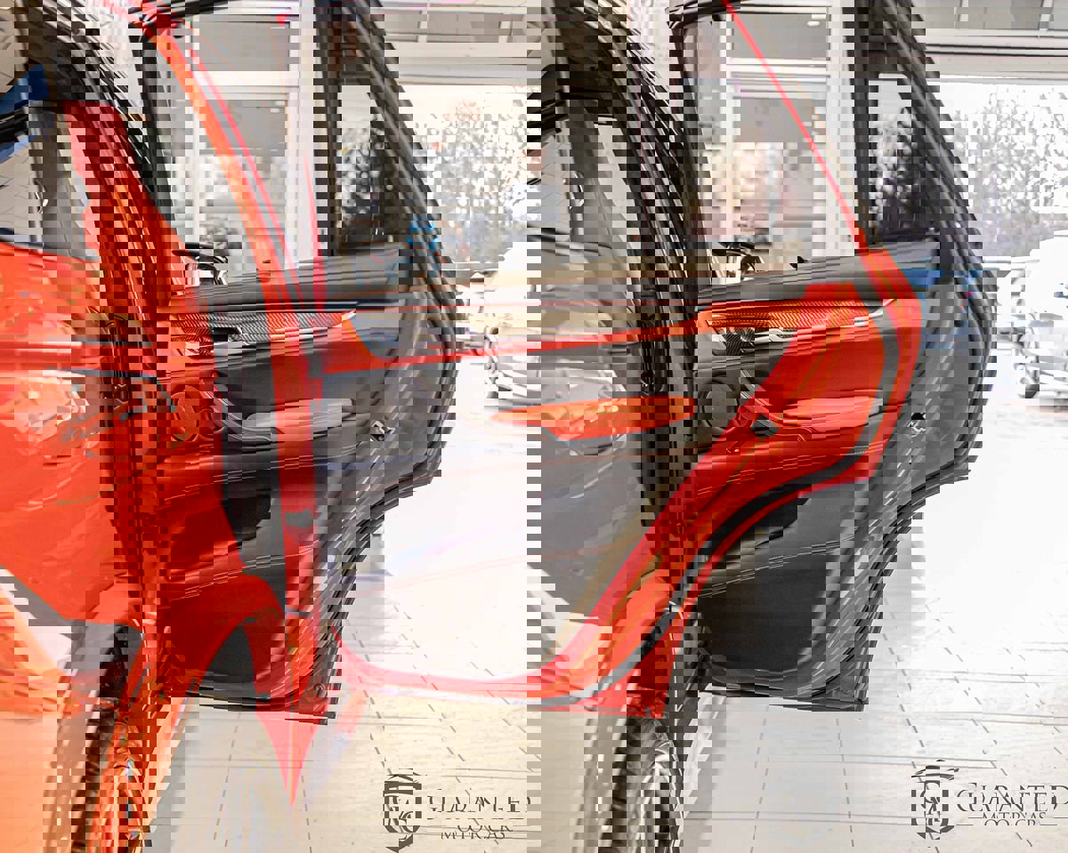 Used 2016 BMW X5 M image 41