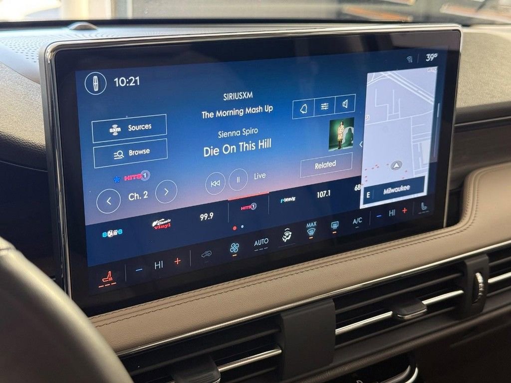 Used 2023 Lincoln Corsair Reserve w/ Jet Appearance Package image 20