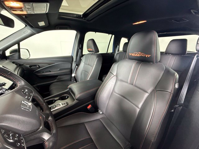 Used 2025 Honda Passport TrailSport image 15