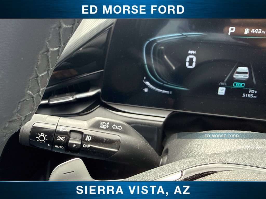 Certified 2025 Kia Niro EX Touring FWD image 28