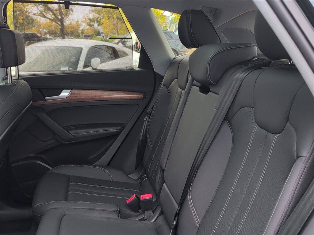 Used 2023 Audi Q5 2.0T Premium Plus w/ Premium Plus Package AWD/4WD image 13