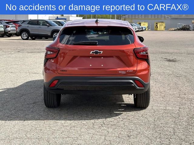 Certified 2024 Chevrolet Trax RS w/ Driver Confidence Package FWD image 6