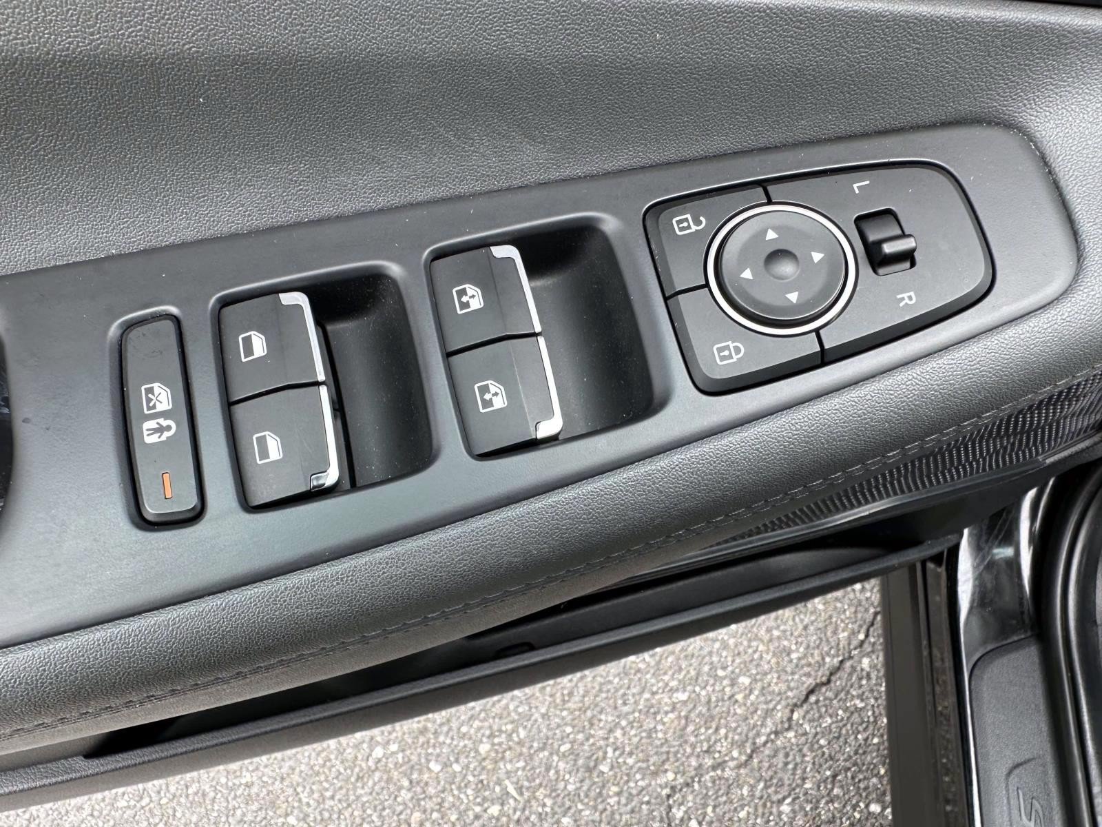 Used 2023 Hyundai Santa Fe SEL AWD/4WD image 9