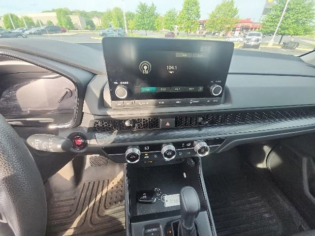 Used 2024 Honda CR-V LX image 18