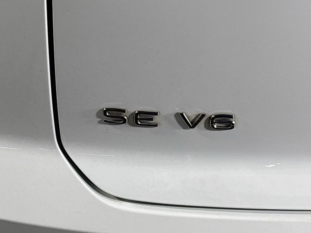 Used 2023 Volkswagen Atlas Cross Sport SE w/ Panoramic Sunroof Package image 24