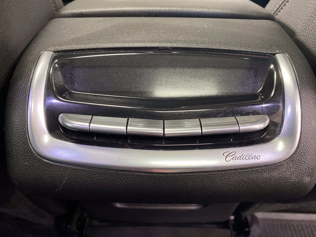 Certified 2024 Cadillac XT6 Luxury w/ LPO, Floor Liner Package AWD/4WD image 19