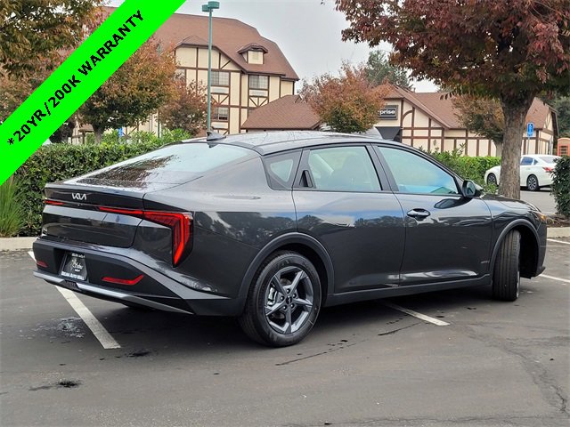 New 2025 Kia K4 LXS image 4